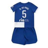 Atletico Madrid Rodrigo De Paul #5 Replika babykläder Bortaställ Barn 2023-24 Kortärmad (+ korta byxor)